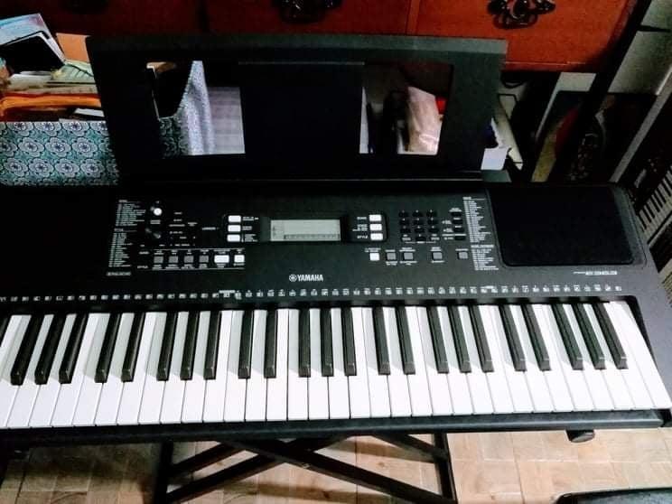 Yamaha Psr 63 Keyboard Slightly Used Hobbies Toys Music Media Musical Instruments On Carousell