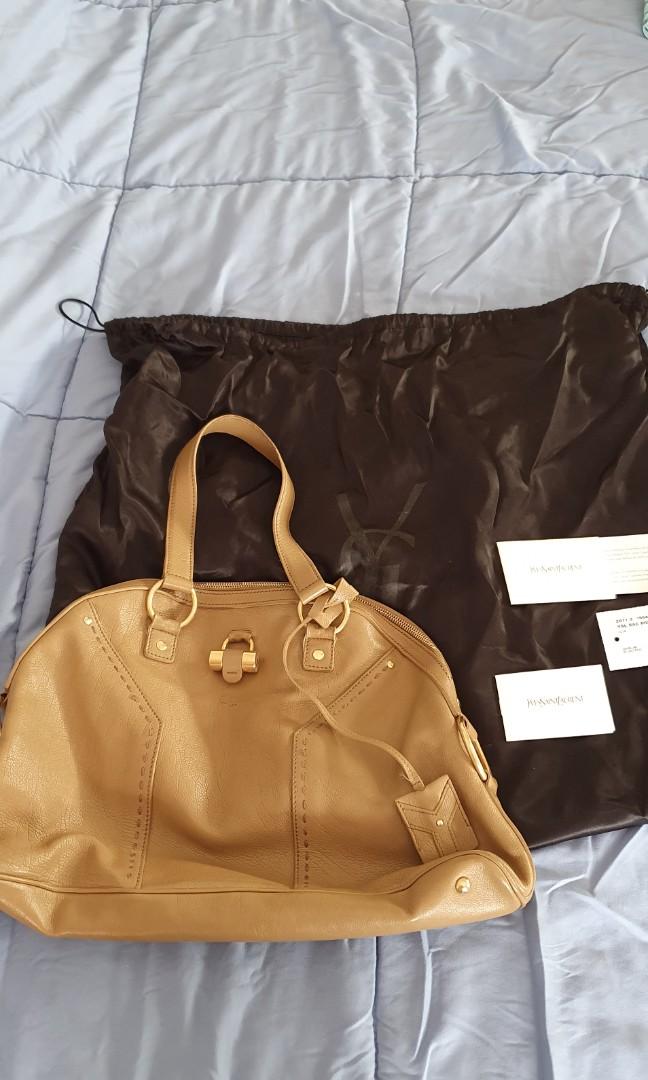 YSL Muse Large - Beige (Category: Luxury Bags & Wallets) located in Makati City. Submitted by annaabs (Listing ID 1063295520, Image 2). Description: - Preloved leather bag - As per Dr Leather, minor repairs on handles with minor charges - selling low - Complete with dustbag, authentication card, receipt, and tag.