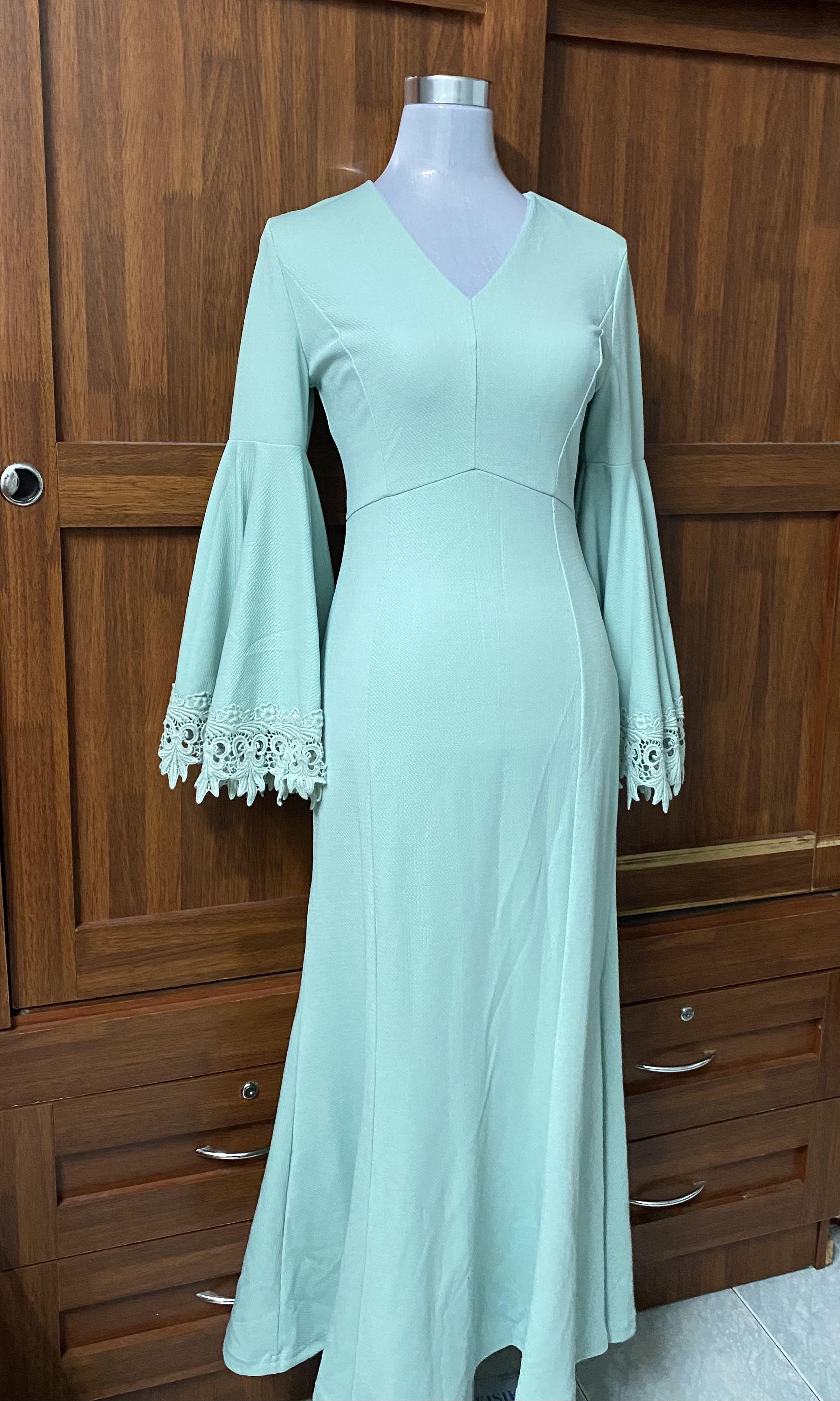 Zalia embellished mermaid dress outlet