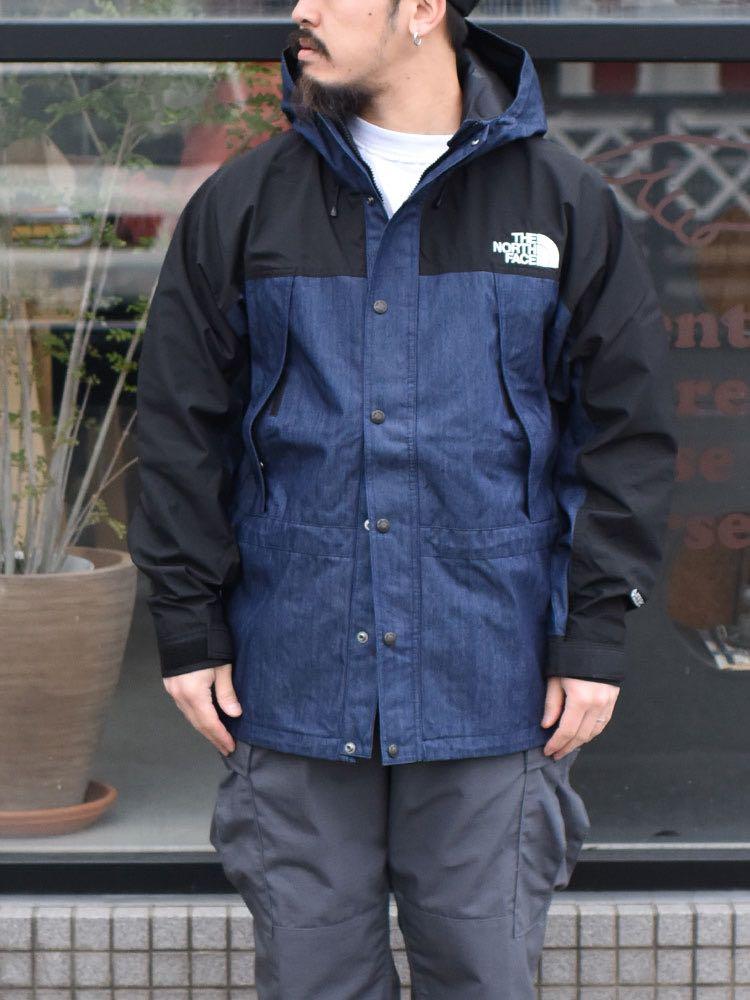 代訂靚色日版！ 開始斷碼The north face mountain light jacket denim