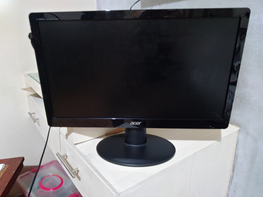 ACER S200HQL Hbd VGA + DVI 19.5in LED Monitor, Computers & Tech