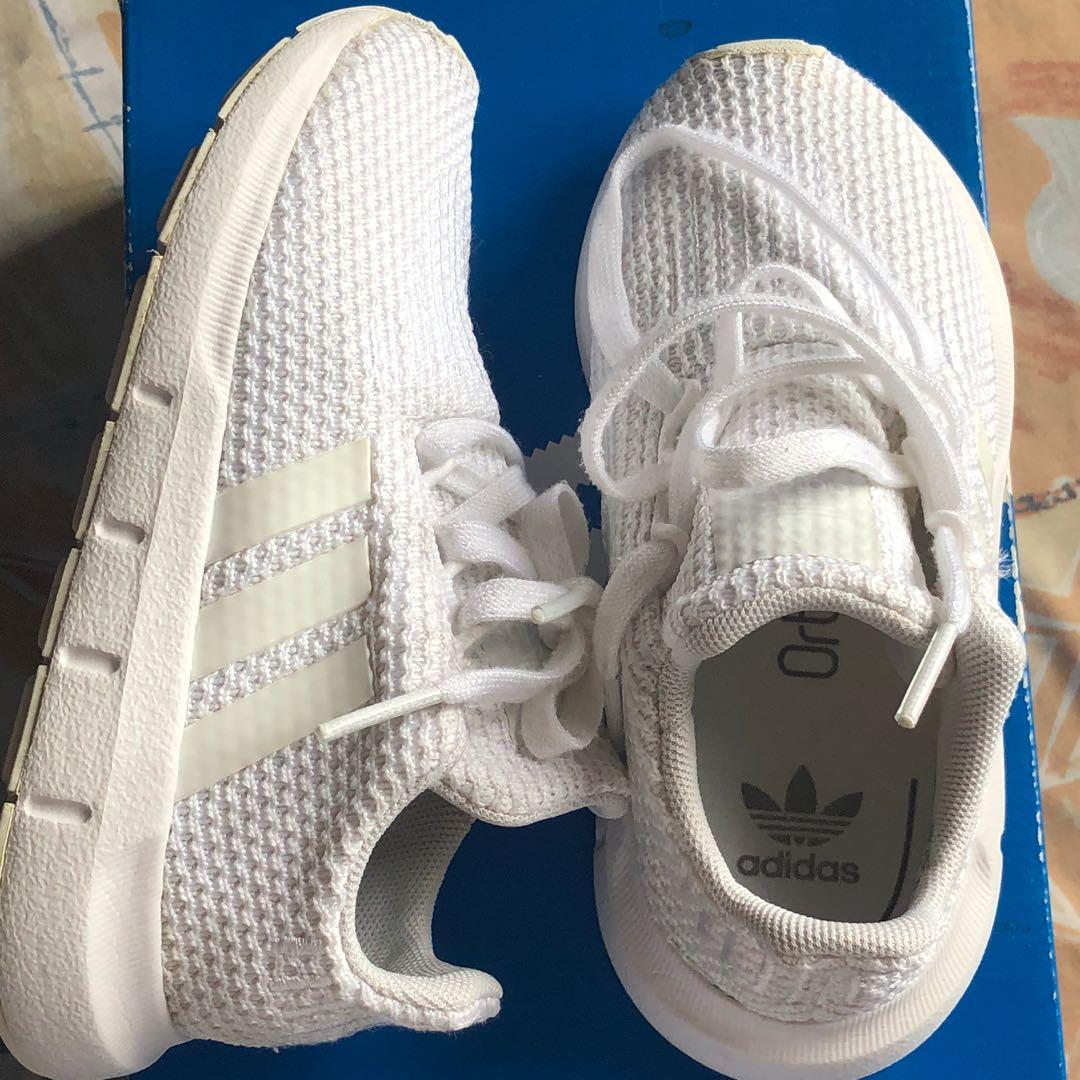 adidas kids swift run