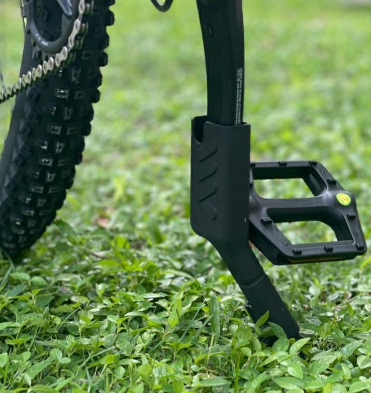 Ams kickstand online