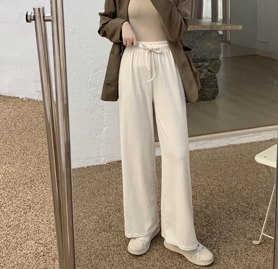 Beige pants/ beige culottes, Women's Fashion, Bottoms, Other Bottoms on  Carousell