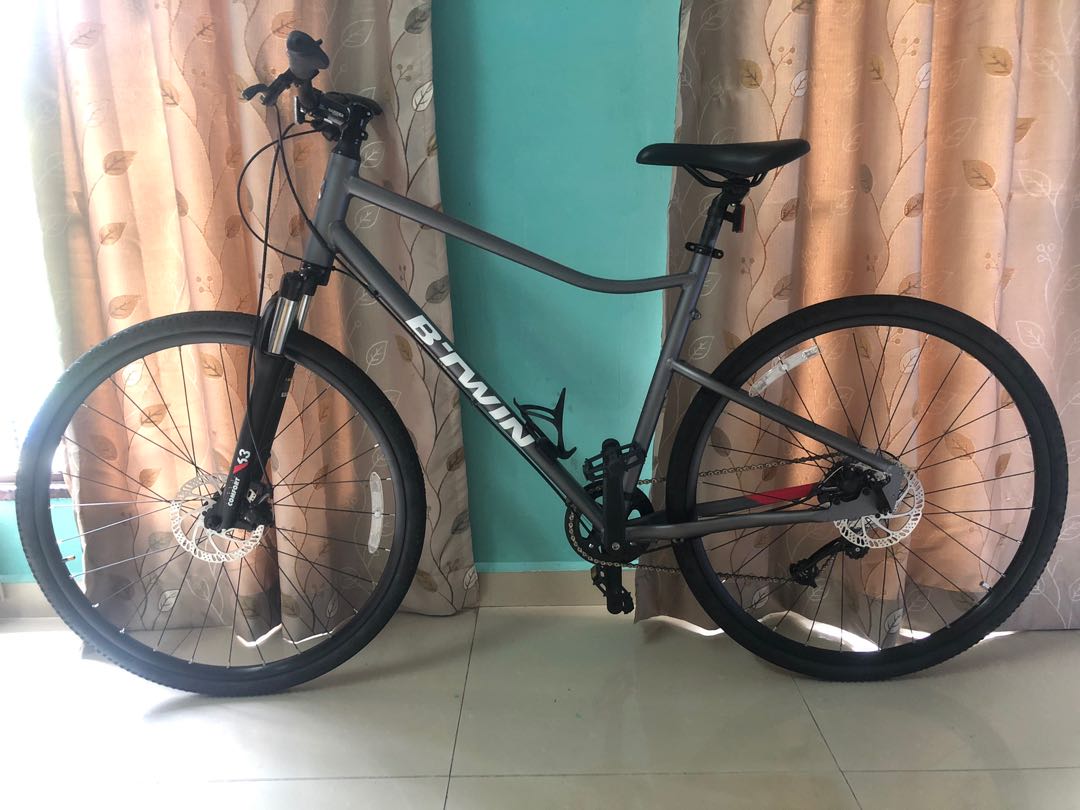 Bicycle BTwin Riverside 500 Hybrid/Touring, Sports Equipment, Bicycles