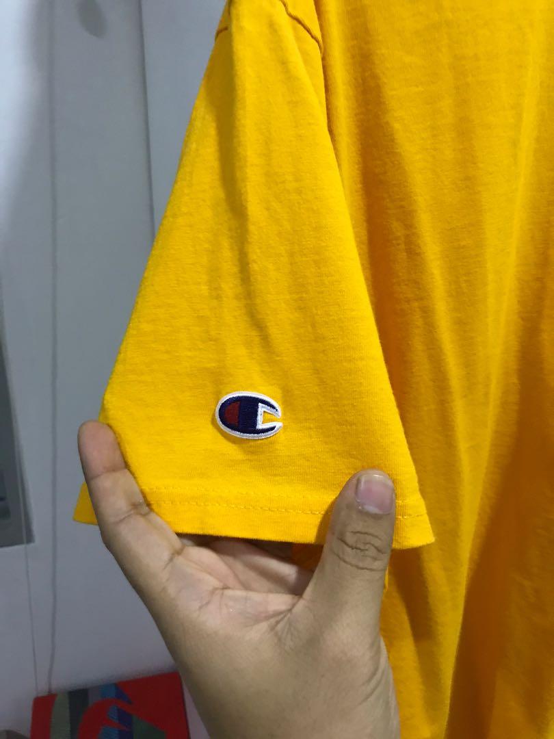 Champion basic tee (Category: Longsleeves) located in Kajang. Submitted by bedottt (Listing ID 1063760246, Image 3). Description: Size xl .