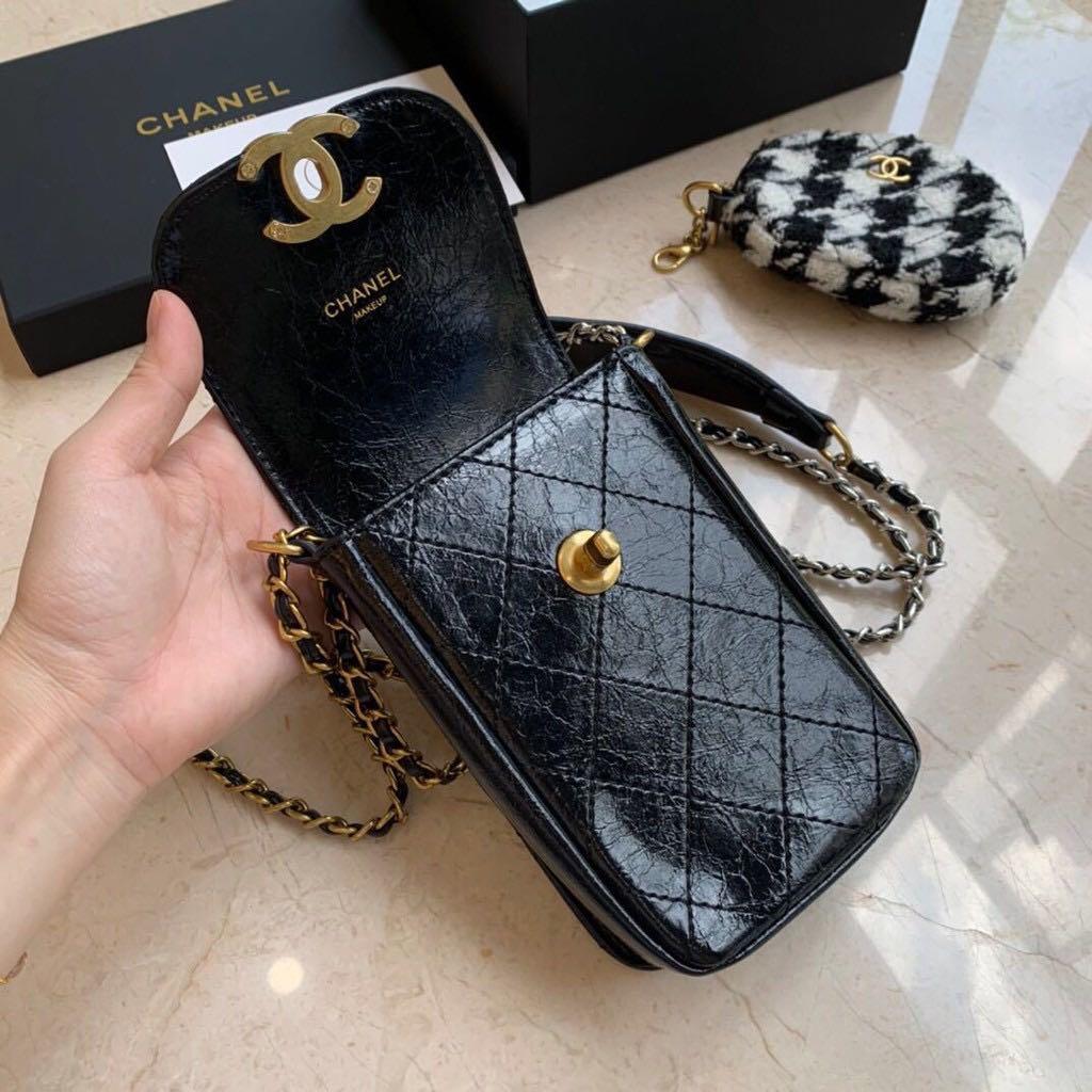 Chanel VIP Gift Phone Clutch &Coin Pouch 2 in 1, Women's Fashion, Bags &  Wallets, Purses & Pouches on Carousell