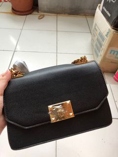 (Kategori: ) berada di . Dikirim oleh philliaa (ID iklan 1063559962, Gambar 1). Deskripsi: .