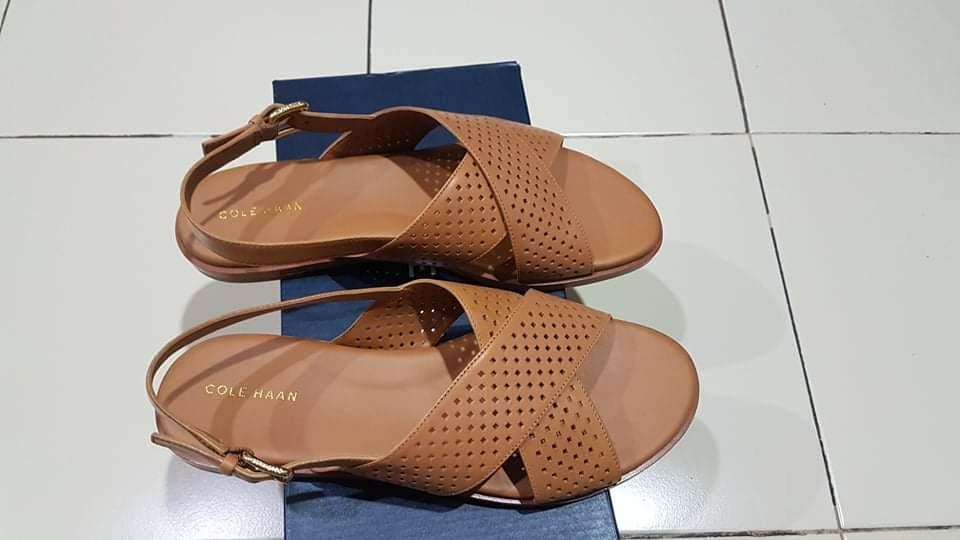 Cole haan fernanda flat sandal 2025
