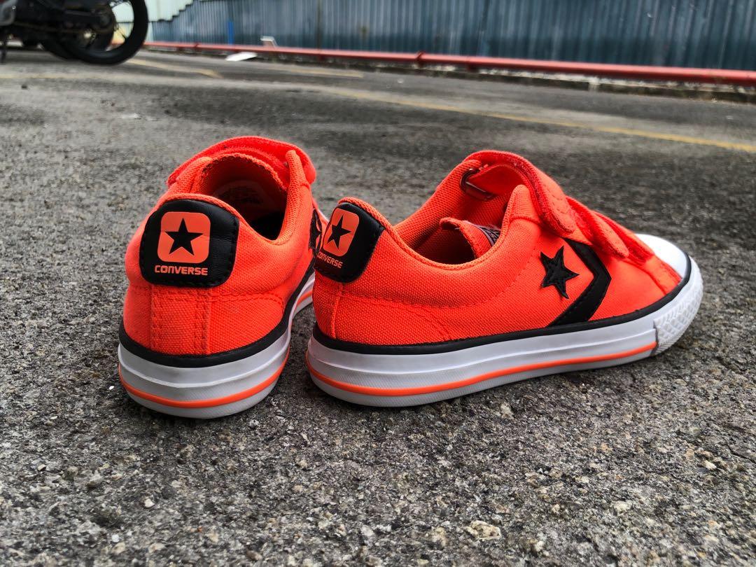 Converse kids 2025 orange