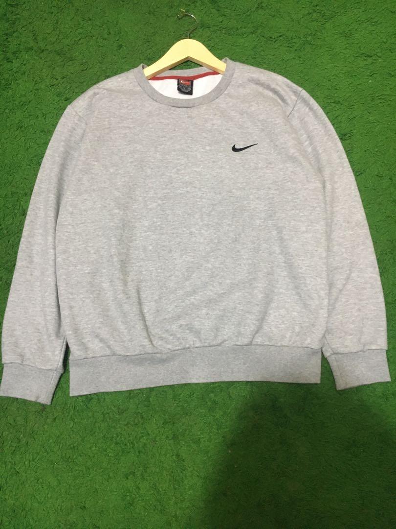 SaleFeb Crewneck Nike swoosh vintage 