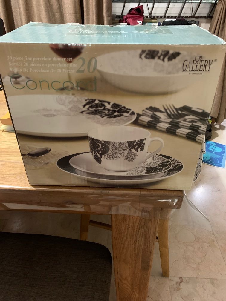 Cups n saucers 8 sets, Everything Else on Carousell