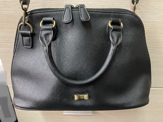 （分類：）位於 。 由 dexterkoala 提交（商品編號 1063682829，圖片 1）。簡介： 。