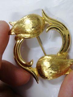 Gold tulip Tudung Pin Antique Pin