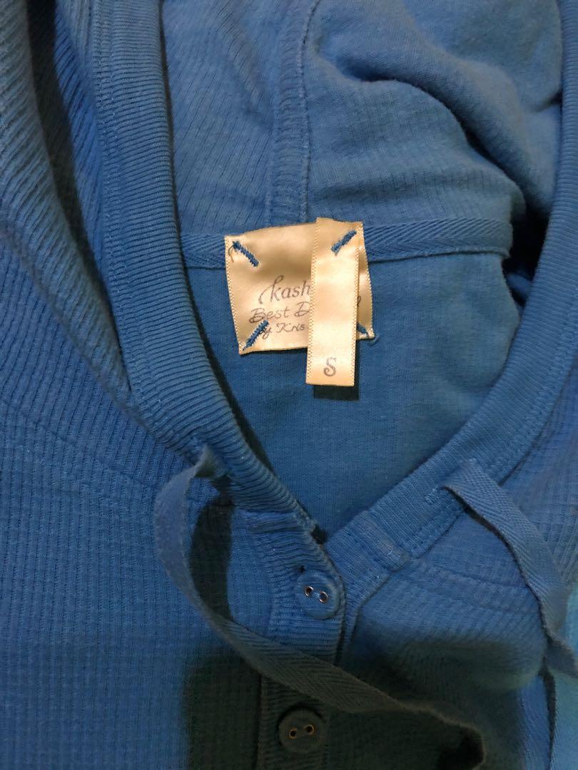 Kashieca fitted sweater hoodie (Category: Coats, Jackets and Outerwear) located in Quezon City. Submitted by lineuph (Listing ID 1063748271, Image 2). Description: Small Rfs: decluttering .