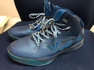 kasut basketball