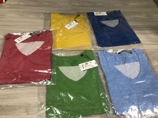 （分類：）位於 。 由 manyikathy 提交（商品編號 1063756203，圖片 1）。簡介： 。
