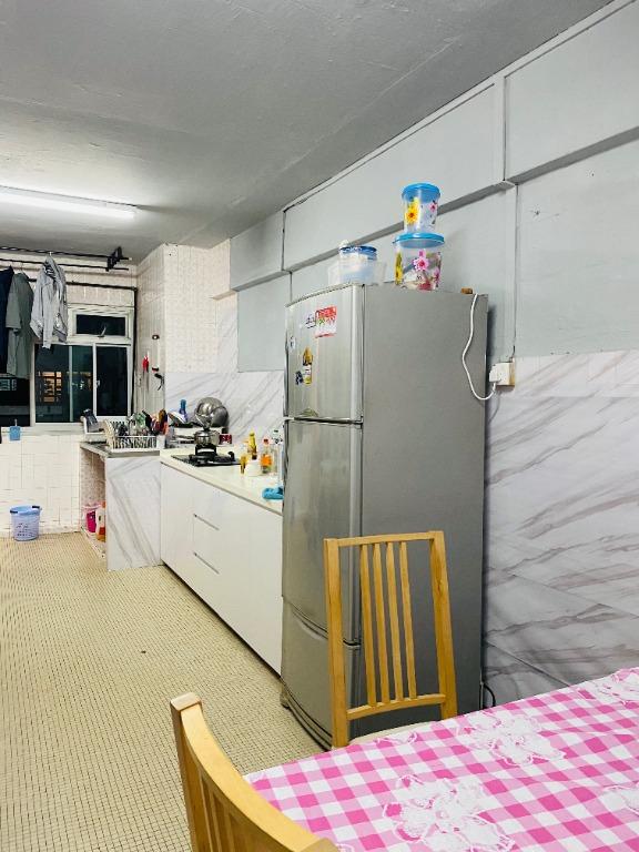 Master bedroom 105 Ang Mo Kio Ave 4, Property, Rentals, Room Rentals on