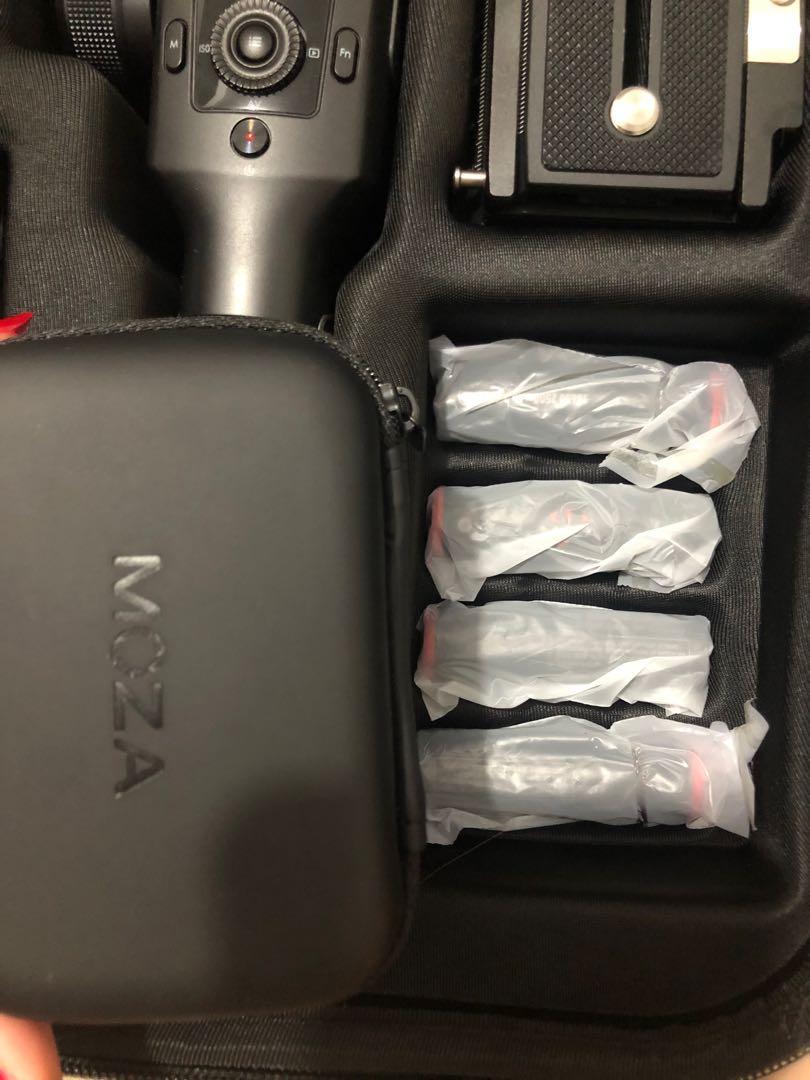 Moza Air 2 unused (Category: Gimbals & Stabilizers ) located in Quezon City. Submitted by kentuckyfriedmanok (Listing ID 1063701502, Image 2). Description: Hi this was a present to me last Dec 2019 and i wasnt able to use it due to the pandemic. .