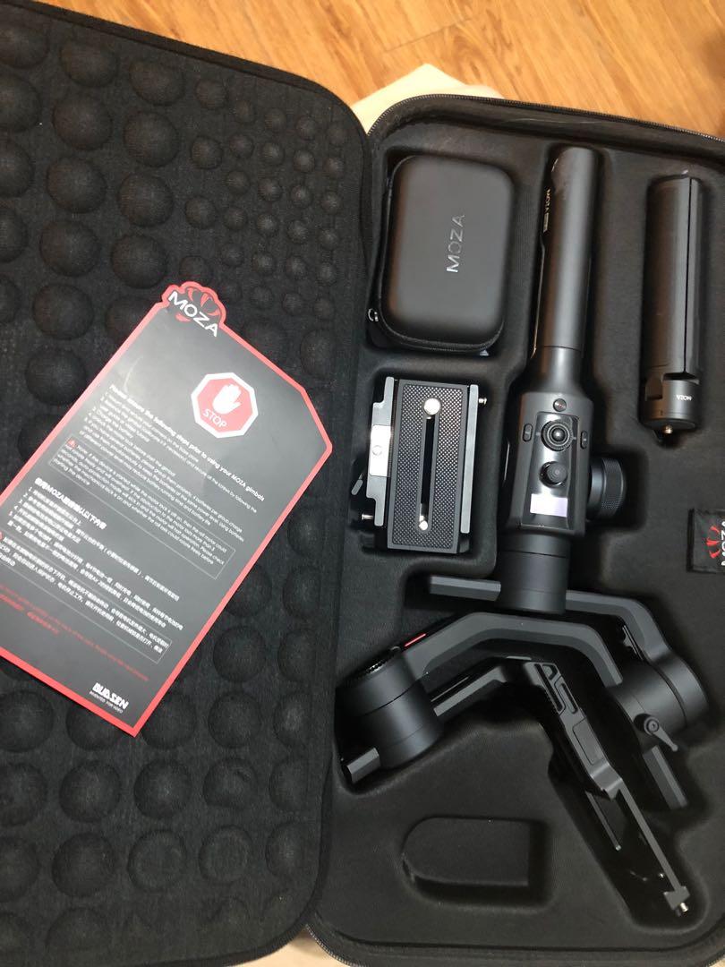 Moza Air 2 unused (Category: Gimbals & Stabilizers ) located in Quezon City. Submitted by kentuckyfriedmanok (Listing ID 1063701502, Image 1). Description: Hi this was a present to me last Dec 2019 and i wasnt able to use it due to the pandemic. .
