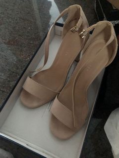 (Category: ) located in . Submitted by shopspreee95 (Listing ID 1063586354, Image 1). Description: .