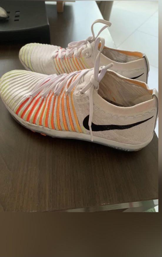 NIKE sneakers (Category: Sneakers) located in Muntinlupa City. Submitted by goblinsbrideph (Listing ID 1063770394, Image 1). Description: Used once only! Disinfected and kept in storage. Soles are still very clean US 6.5 Women’s.