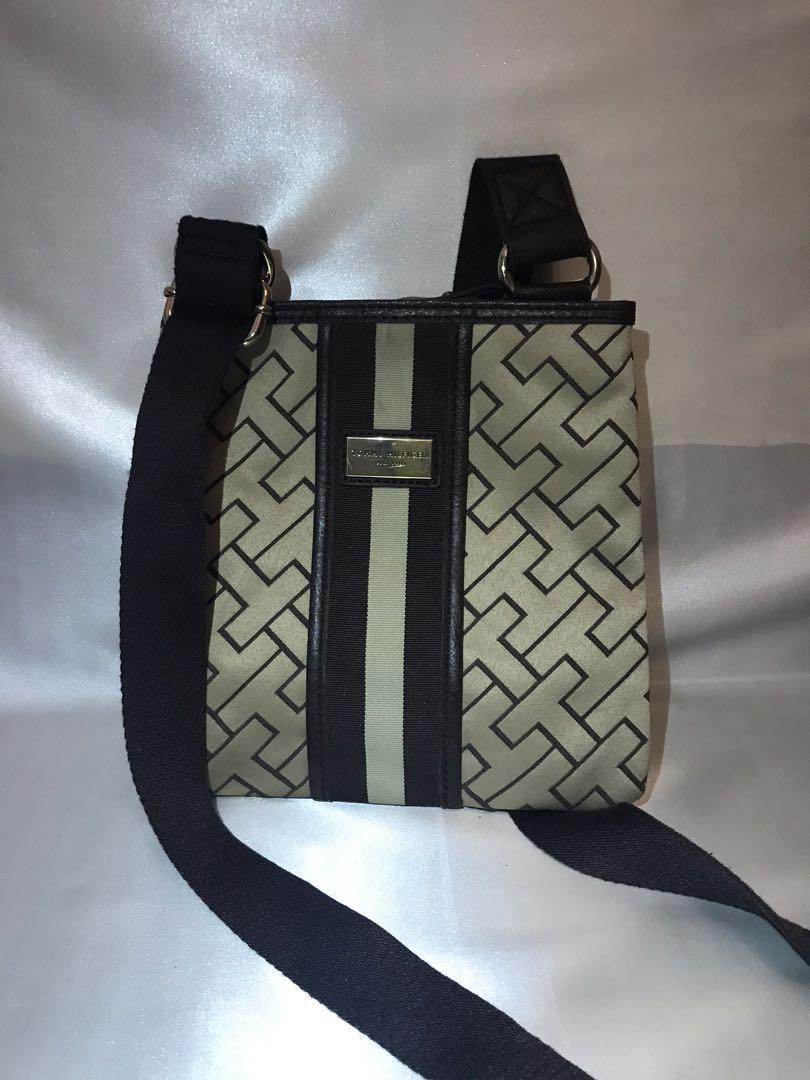 Original Tommy Hilfiger Xbody bag design 2, Women's Fashion, Bags