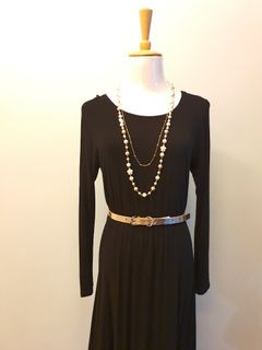 (Category: ) located in . Submitted by amwardrobe (Listing ID 1063720207, Image 1). Description: .
