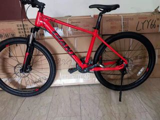 Second hand giant ATX 618 mountain bike 