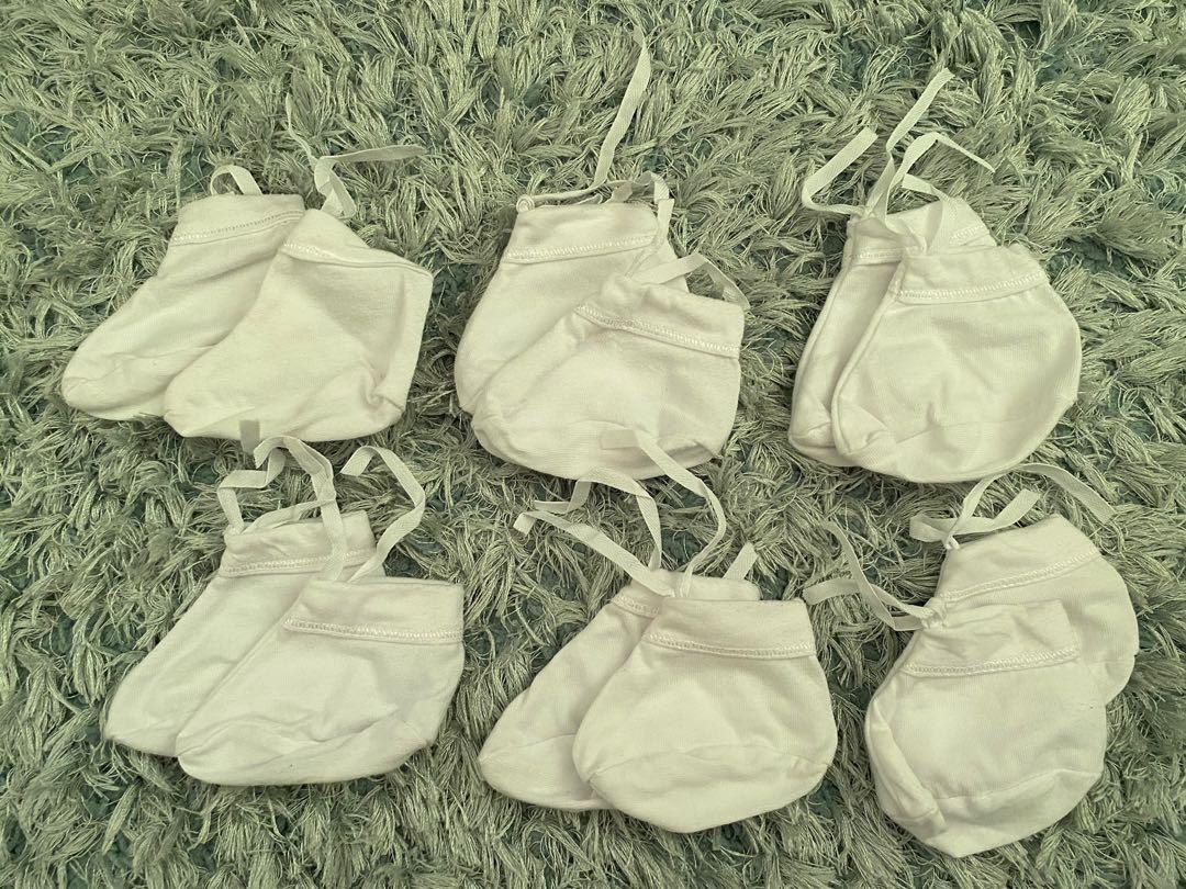 St. Partrick (Booties, Mittens and Bonnet) (Category: Babies & Kids Fashion) located in Pasig City. Submitted by iamsuperlyka (Listing ID 1063613363, Image 2). Description: Selling my daughter’s clothes RFS: Doesn’t fit her anymore Take All. Used for 5 times only. Fit for 1-3 months old .