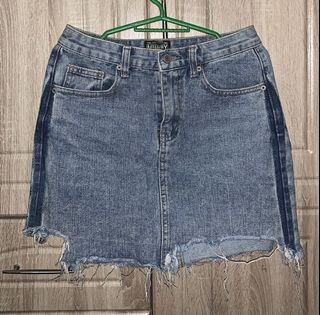 (Category: ) located in . Submitted by thriftedkali (Listing ID 1063770630, Image 1). Description: .