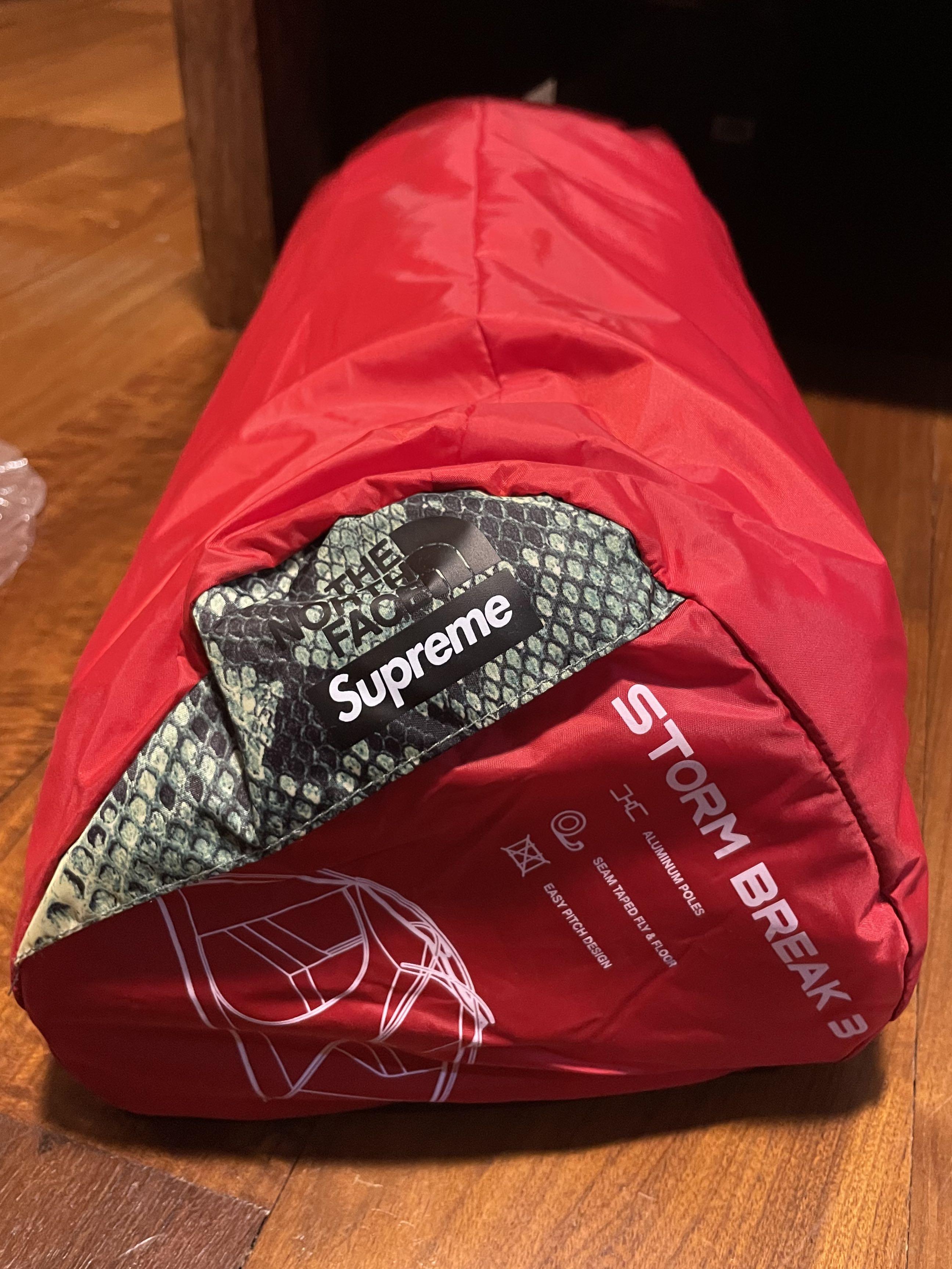 Supreme /The North Face Snakeskin Taped Seam Stormbreak 3 Tent