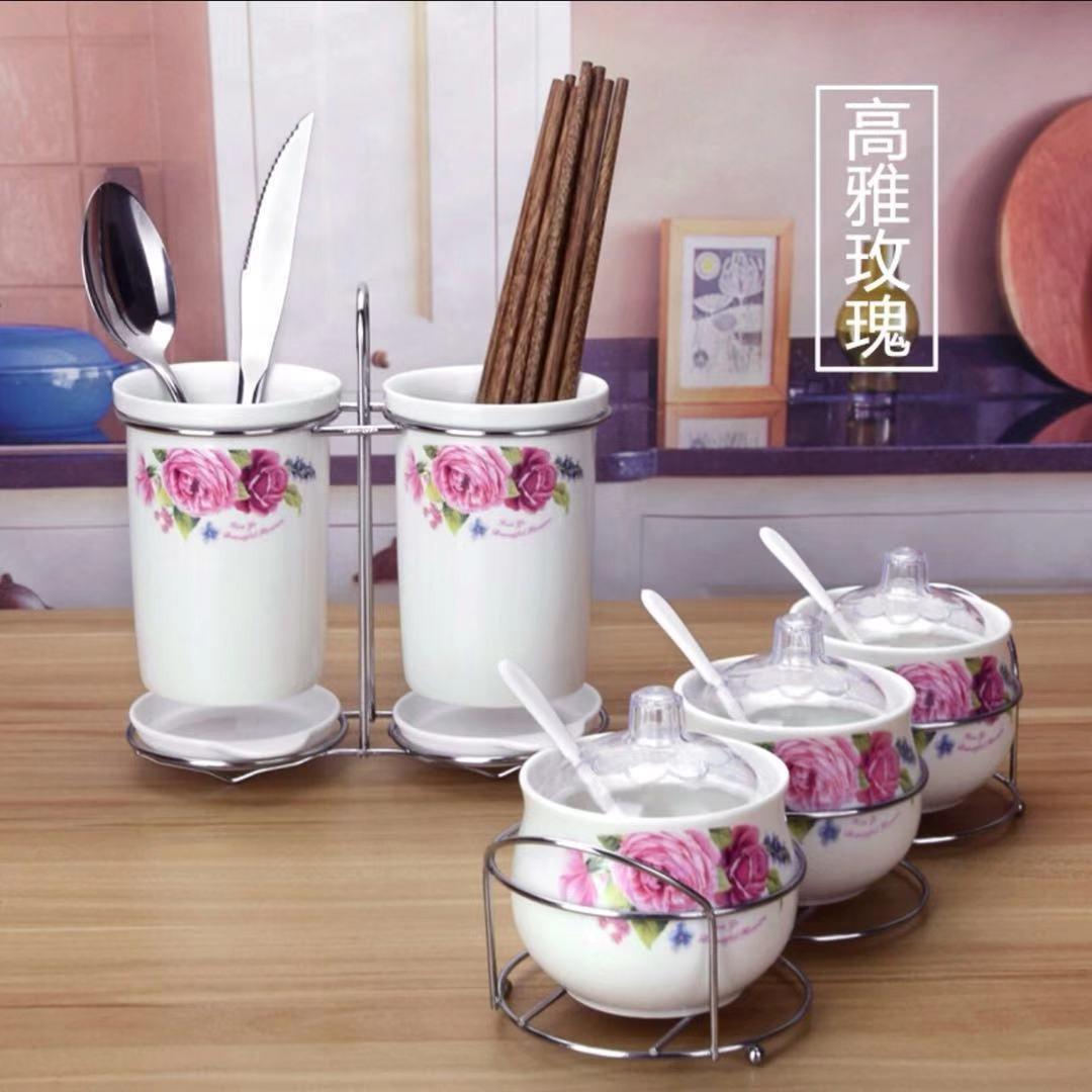 tableware set （分類：餐具和餐具）位於 Hong Kong。 由 magandaaqoh13 提交（商品編號 1063566434，圖片 1）。簡介： 。