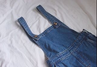 (Category: ) located in . Submitted by emalda (Listing ID 1063623664, Image 1). Description: .