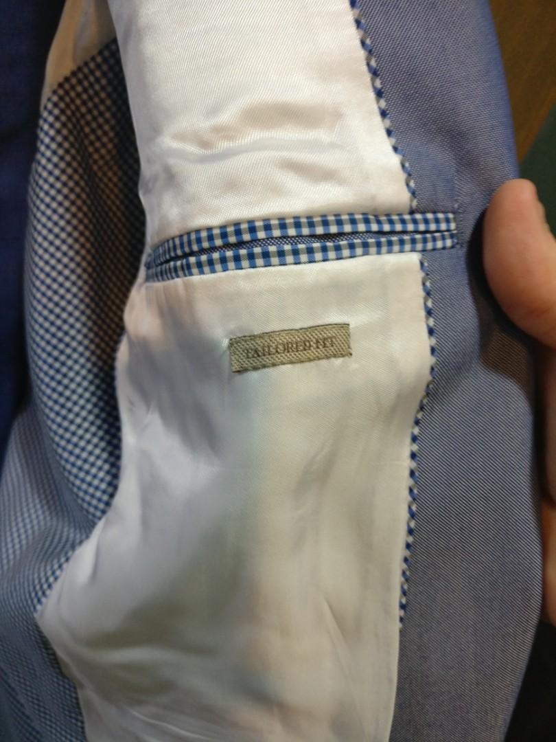 Zara Man Light Blue Suit and Pants Set (Category: Trousers) located in San Juan City. Submitted by monstercombi (Listing ID 1063616969, Image 2). Description: Zara Man Light Blue Suit and Pants Set Used less than 4 times. Suit (Zara sizing): Eur 50 Usa 40 Mex 40 Measured sizing: Armpit to bottom of suit 50cm Shoulder to bottom of suit 71cm Shoulder to collar 19cm Arm length 59cm Pants (Zara sizing)) Eur 40 Usa 31 Mex 31 Length (measured ) 93cm Se