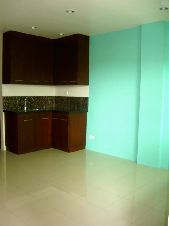 1 Bedroom Apartment for Rent Makati Near BGC SM Aura Market Market 11K