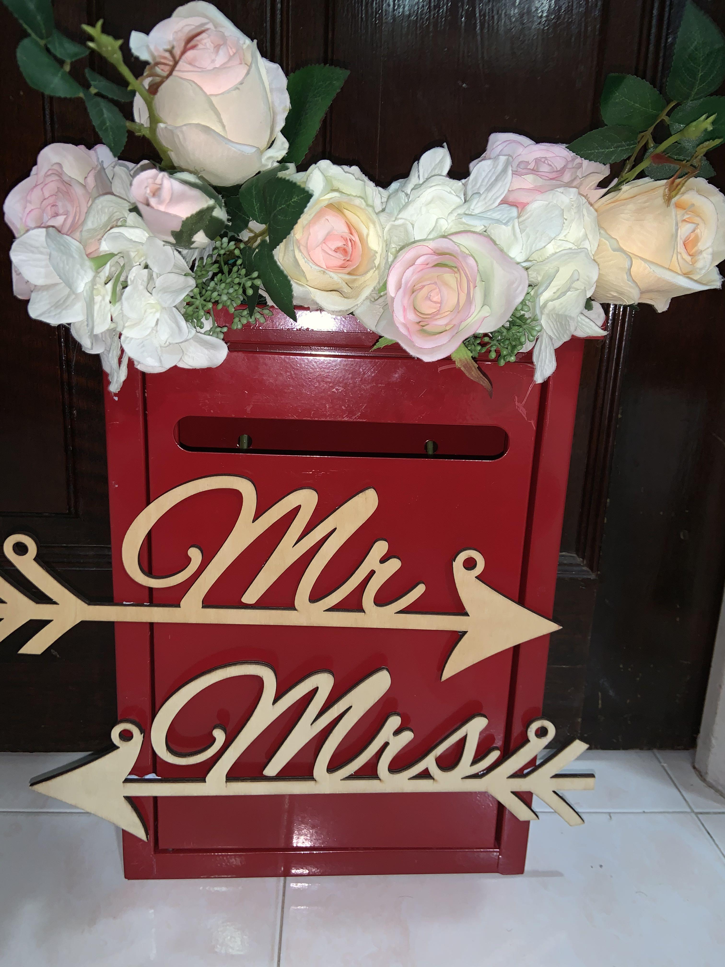 2 Wedding Ang Bao Letter boxes in Red 2023 **flowers included