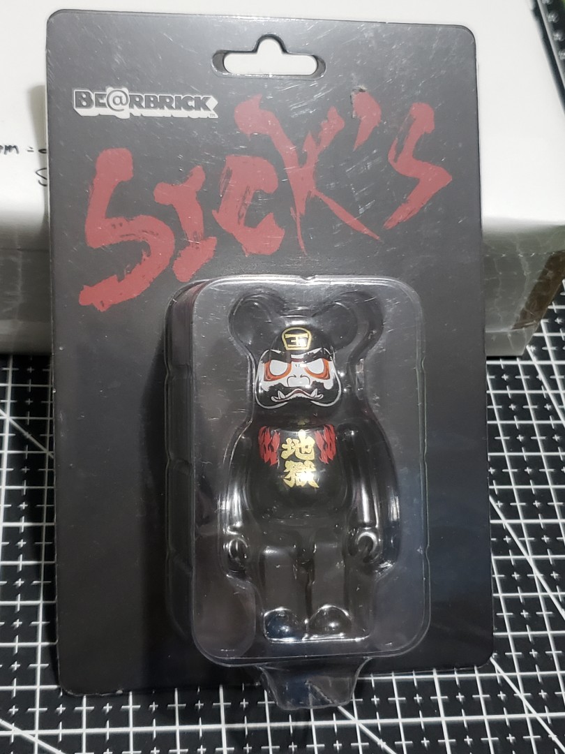 全新黑達磨達摩100 地獄sick S 怒乃抄記念福bearbrick Be Rbrick Medicomtoy 熊仔隱藏絕版擺設裝飾玩具積木收藏 興趣及遊戲 玩具 遊戲類 Carousell