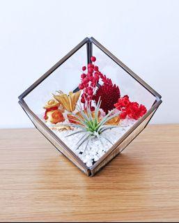 Aerium: Success Cube with ingots / gold turtle / bag of gold / auspicious / red gold / lunar new year / prosperity abundance