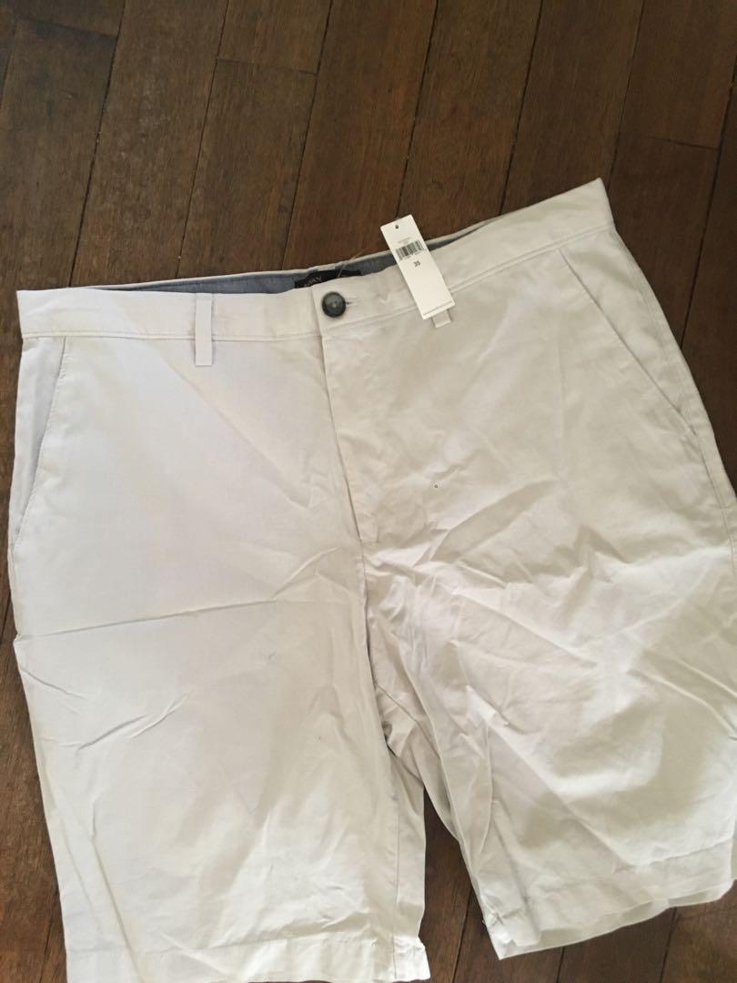 Banana Republic Shorts, Men's Fashion 