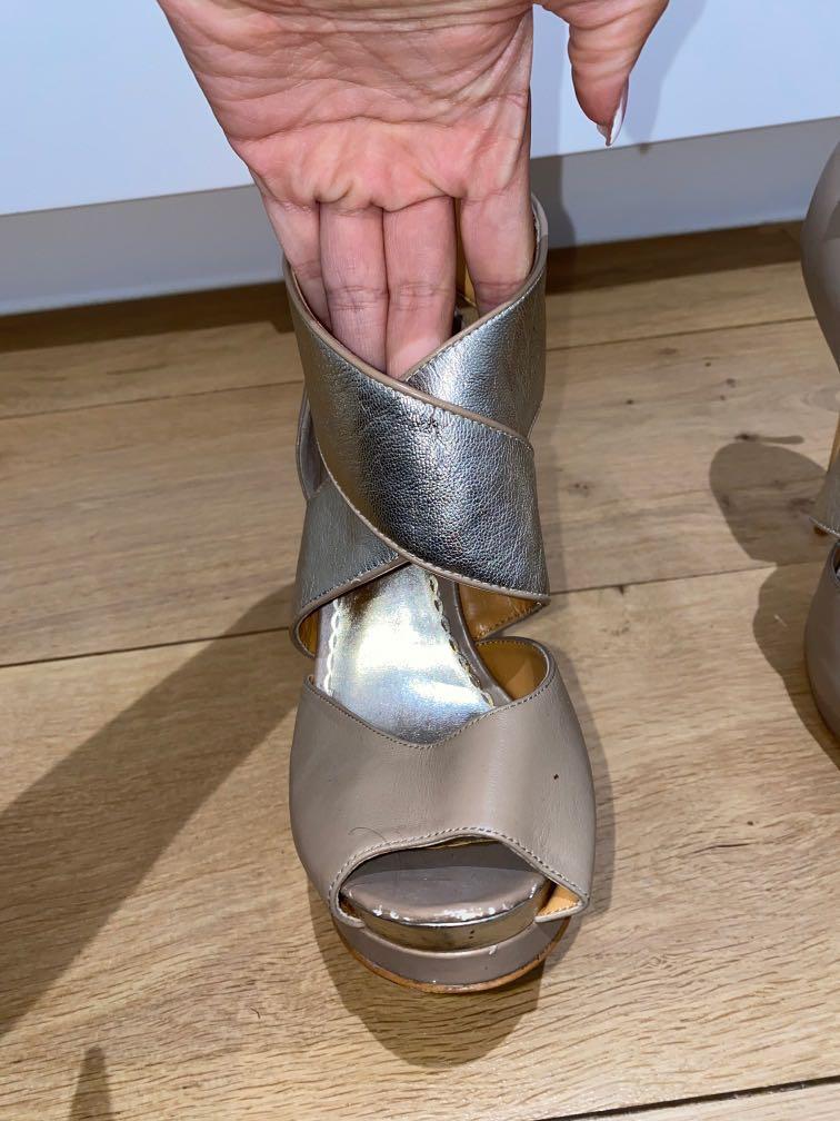 BEBE heels bought from LA store USA (Category: Women's Shoes) located in Sydney. Submitted by savvy888 (Listing ID 1063886261, Image 3). Description: Gold/Nude BEBE Heels Thin heel Size 8 .