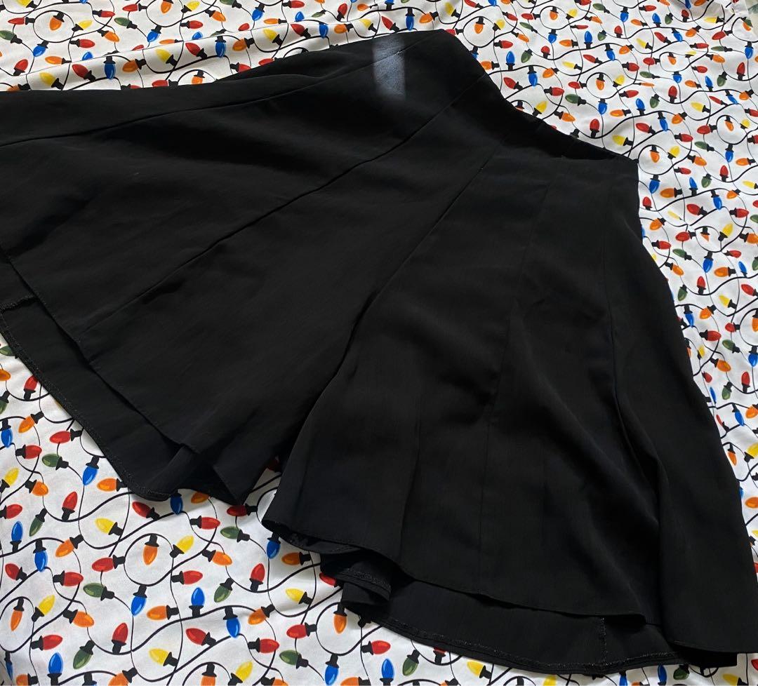 flowy shorts black