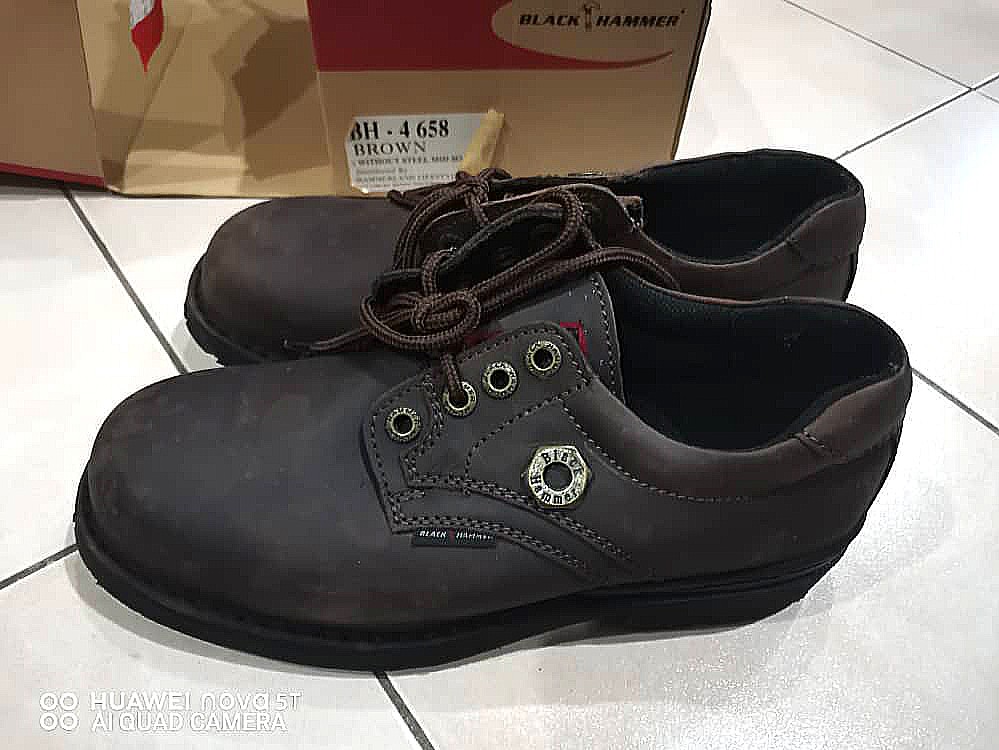Black hammer outlet safety shoes price