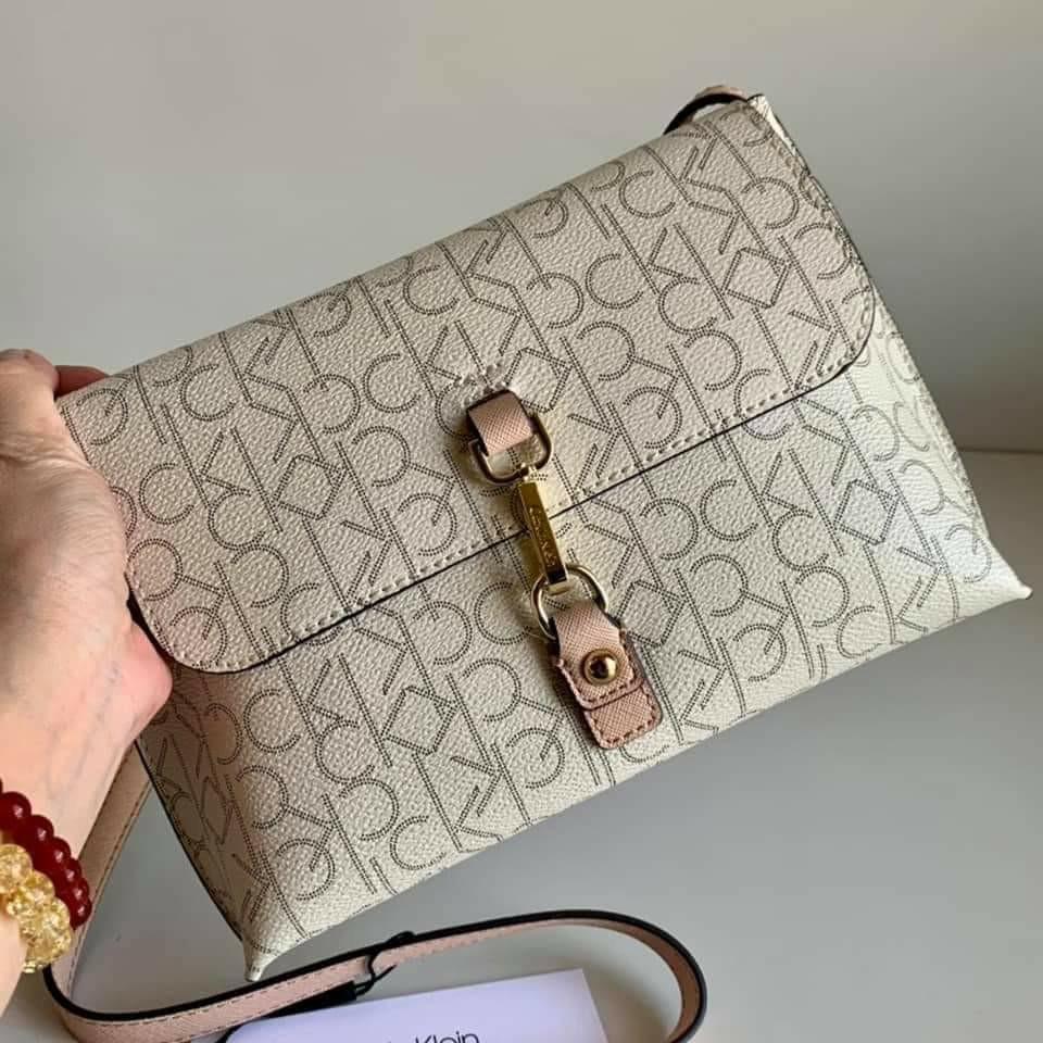 Calvin klein reversible online pebble pyc crossbody