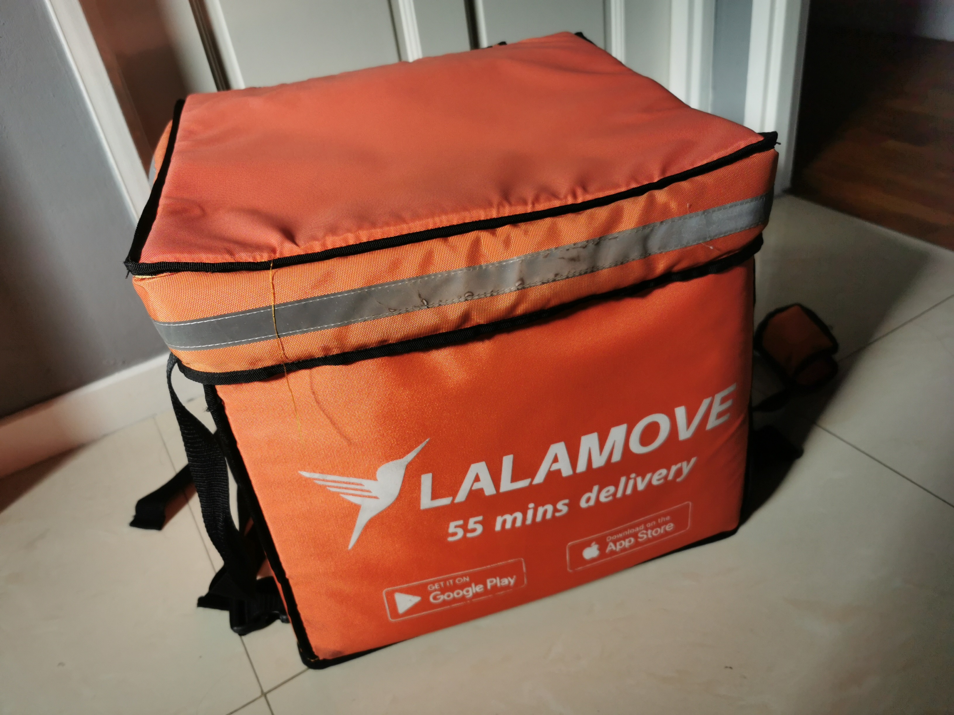 Supplier of Motorcycle Delivery Bag thermal bag All Padded with logo holder  (LALABAG,LALAMOVE,GRAB) 