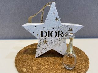 由 chloetime (刊登 ID 1063908388，圖片 1) 提交，位於 的 (類別：)，說明：。