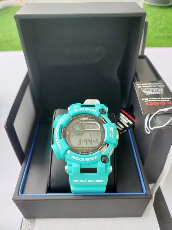 Frogman petronas top