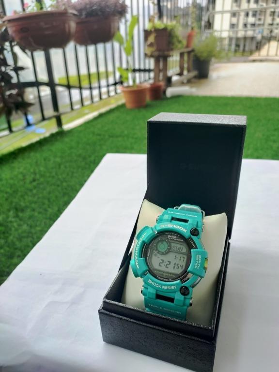 frogman hijau