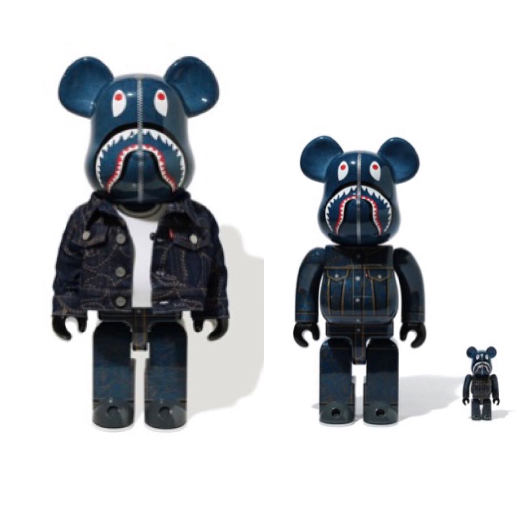 Medicom toy bape x levis bearbrick 