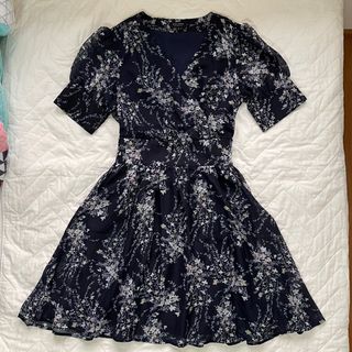 (Category: ) located in . Submitted by wwxpreloved (Listing ID 1063897537, Image 1). Description: .